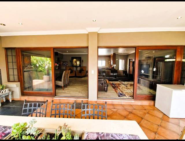 3 BEDROOM HOUSE FOR SALE IN THATCHFIELD